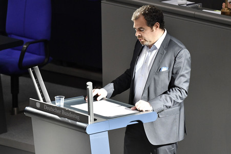 212. Sitzung des Deutschen Bundestages in Berlin