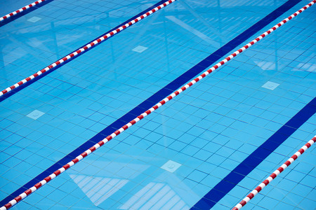 Symbolfoto Schwimmbad