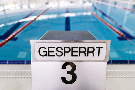Symbolfoto Schwimmbad