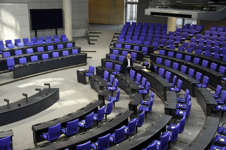 212. Sitzung des Deutschen Bundestages in Berlin