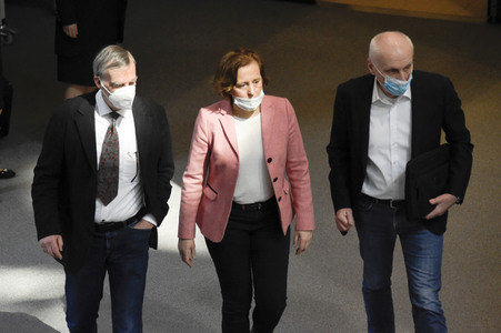 212. Sitzung des Deutschen Bundestages in Berlin