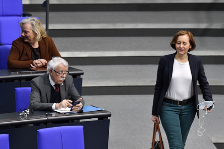 213. Sitzung des Deutschen Bundestages in Berlin