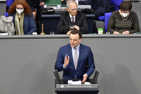 213. Sitzung des Deutschen Bundestages in Berlin