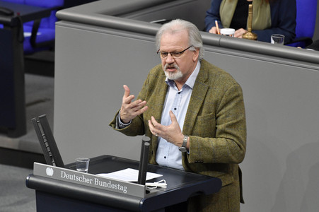 213. Sitzung des Deutschen Bundestages in Berlin