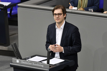 213. Sitzung des Deutschen Bundestages in Berlin