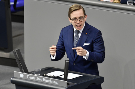 213. Sitzung des Deutschen Bundestages in Berlin