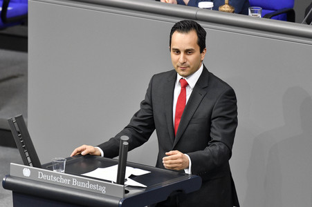 213. Sitzung des Deutschen Bundestages in Berlin