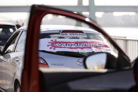 Autokorso gegen Corona-Maßnahmen in Köln