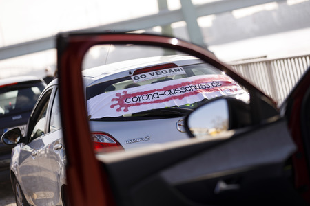 Autokorso gegen Corona-Maßnahmen in Köln