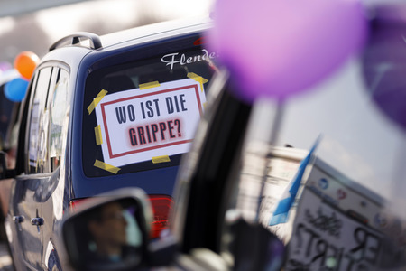 Autokorso gegen Corona-Maßnahmen in Köln