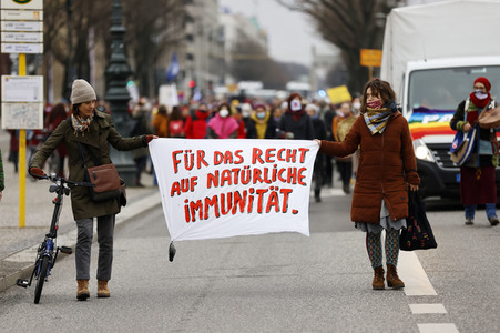 Multikultureller Frauenmarsch in Berlin