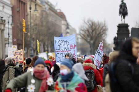 Multikultureller Frauenmarsch in Berlin