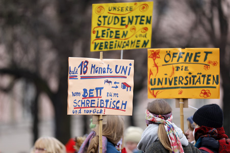 Multikultureller Frauenmarsch in Berlin