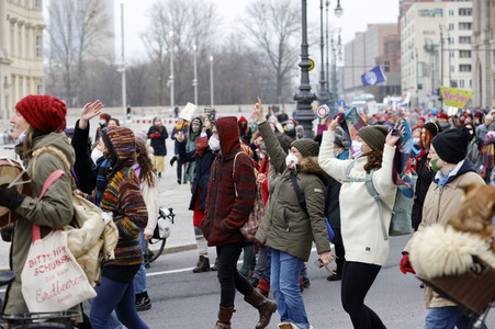 Multikultureller Frauenmarsch in Berlin
