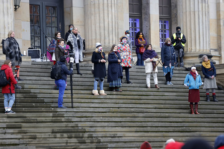 Multikultureller Frauenmarsch in Berlin