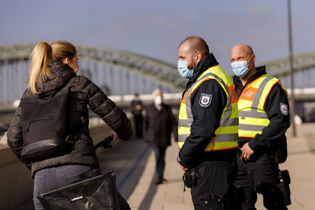 Symbolfoto Ordnungsamt-Kontrolle