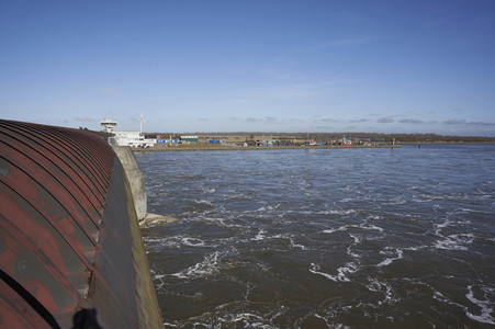 Das Eider-Sperrwerk in Wesselburenerkoog
