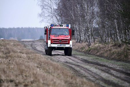 Übergabe eines Waldbrandlöschfahrzeuges an die Feuerwehr in Celle