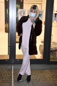 Friseurbesuch von Arielle Rippegather in Berlin