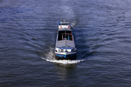 Symbolbild Frachtschiff