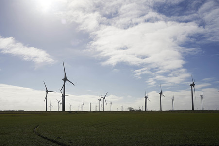 Symbolfoto Windkraftanlagen