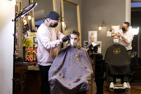 Symbolfoto Corona-Lockerungen