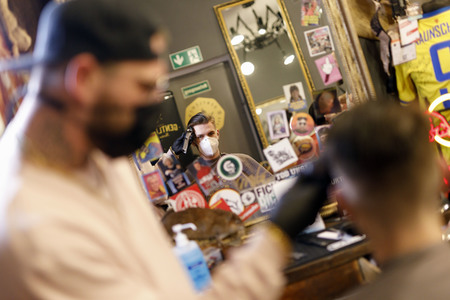 Symbolfoto Corona-Lockerungen