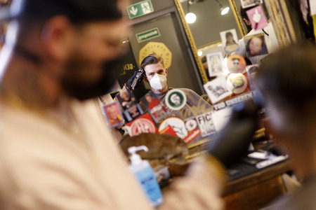 Symbolfoto Corona-Lockerungen