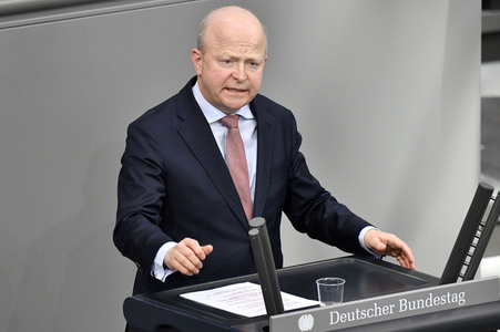 214. Sitzung des Deutschen Bundestages in Berlin