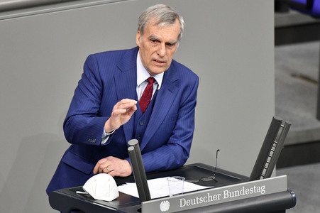 214. Sitzung des Deutschen Bundestages in Berlin
