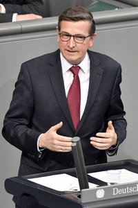 214. Sitzung des Deutschen Bundestages in Berlin