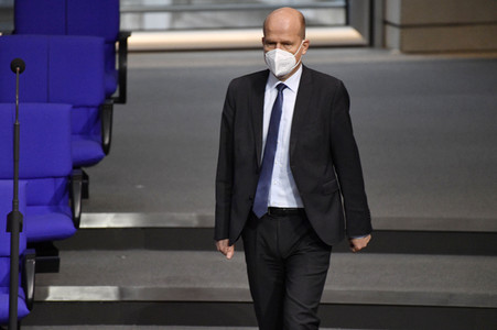 215. Sitzung des Deutschen Bundestages in Berlin