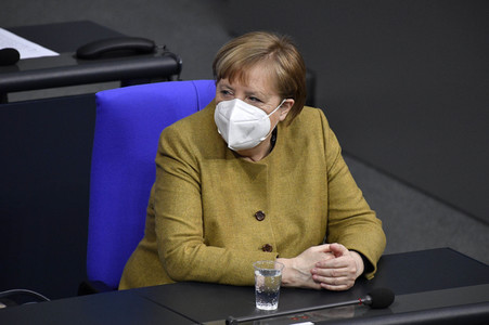 215. Sitzung des Deutschen Bundestages in Berlin