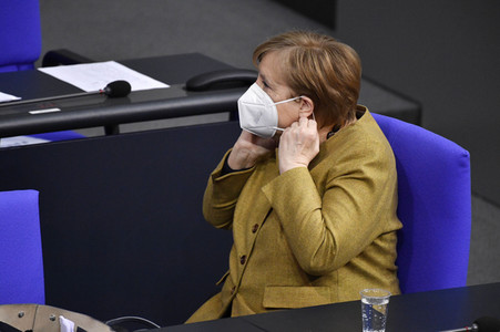 215. Sitzung des Deutschen Bundestages in Berlin