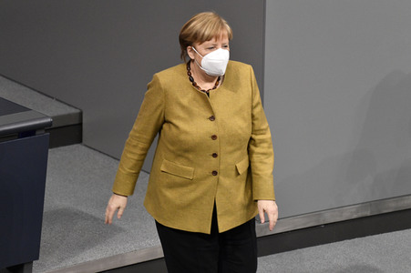 215. Sitzung des Deutschen Bundestages in Berlin