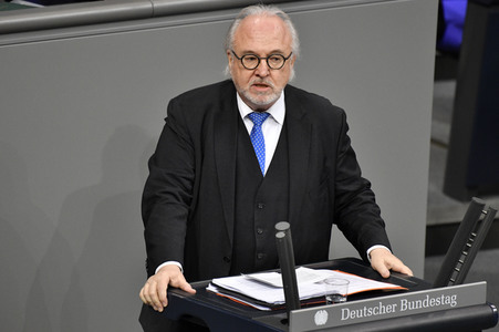 215. Sitzung des Deutschen Bundestages in Berlin