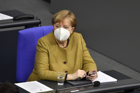 215. Sitzung des Deutschen Bundestages in Berlin