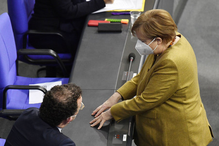 215. Sitzung des Deutschen Bundestages in Berlin