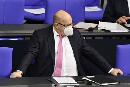 215. Sitzung des Deutschen Bundestages in Berlin