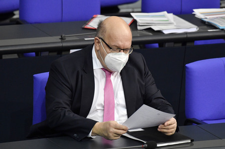 215. Sitzung des Deutschen Bundestages in Berlin