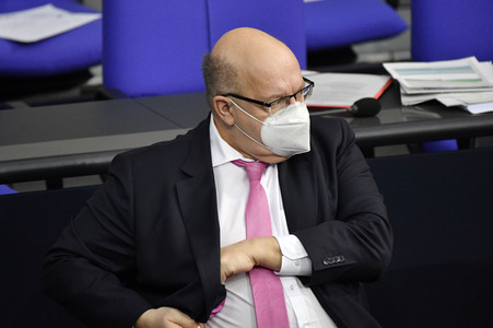 215. Sitzung des Deutschen Bundestages in Berlin