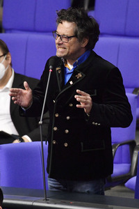 215. Sitzung des Deutschen Bundestages in Berlin