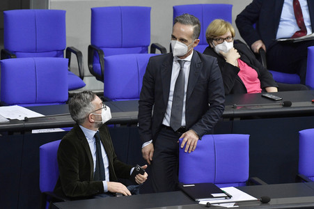 215. Sitzung des Deutschen Bundestages in Berlin