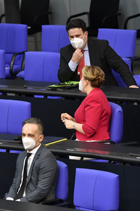 216. Sitzung des Deutschen Bundestages in Berlin