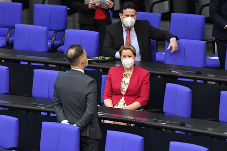 216. Sitzung des Deutschen Bundestages in Berlin
