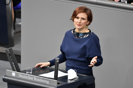 216. Sitzung des Deutschen Bundestages in Berlin