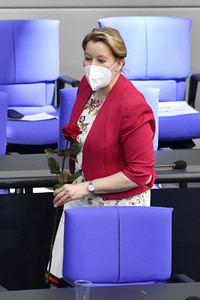 216. Sitzung des Deutschen Bundestages in Berlin