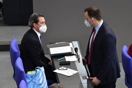 216. Sitzung des Deutschen Bundestages in Berlin