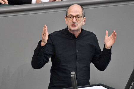 216. Sitzung des Deutschen Bundestages in Berlin