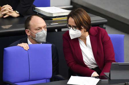 216. Sitzung des Deutschen Bundestages in Berlin